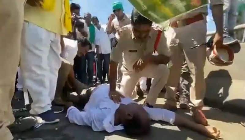 Andhra Pradesh policeman saves life of protesting farmer by giving CPR; watch video  - gps