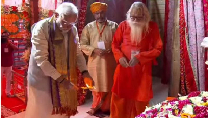 PM Narendra Modi offered prayers to Ramlala in Shri Ram Janmabhoomi watch mandir construction ckm