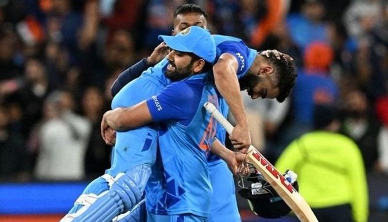 T20 World Cup 2022: Rohit Sharma lifts Virat Kolhi after thrilling win