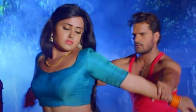 Bhojpuri SEXY video: Kajal Raghwani, Khesari Lal Yadav's HOT dance moves, flaunts cleavage in SULTRY blouse-WATCH RBA