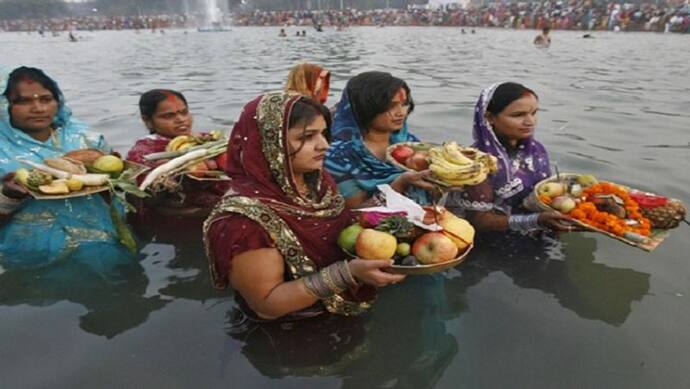 गंगा के बढ़े जलस्तर से छठ महापर्व पर संकट के बादल, इन घाटों पर पूजा करना होगा खतरनाक 