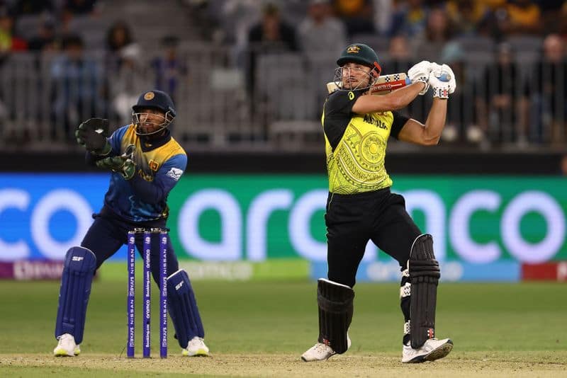 Marcus Stoinis breaks David Warners record in T20WC fastest fifty