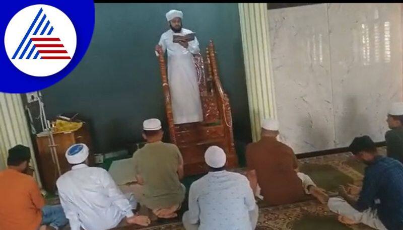 solar eclipse shanti Homa at temple prayer at mosque in chikkamagaluru gow