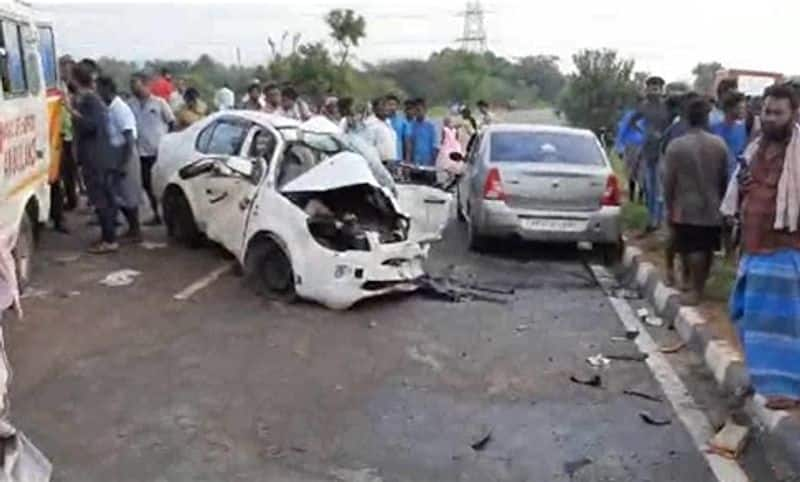 car accident near manaparai and four dead including women