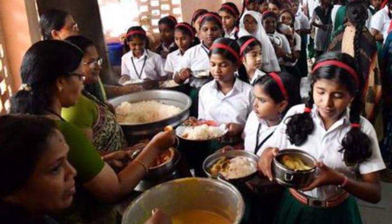 Can breakfast program be implemented in all schools in kerala Education Department to prepare action plan ppp