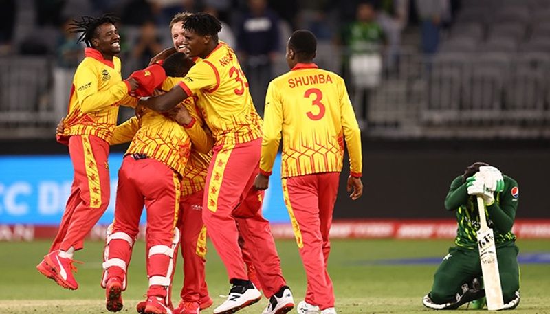 ICC T20 World Cup 2022: Ex-Pakistani stars 'embarrassed' after Zimbabwe cause upset; Indian have last laugh snt