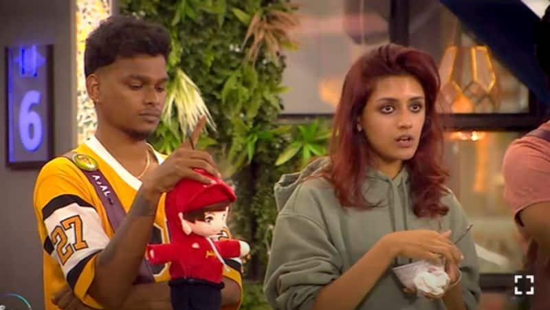 Nivashini cried while kamalhaasan announced asal evicted from biggboss 6