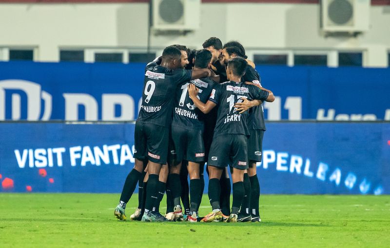 football Indian Super League 2022-23, OFC vs BFC: Nandhakumar Sekar sinks Bengaluru FC as Odisha FC goes atop the table-ayh