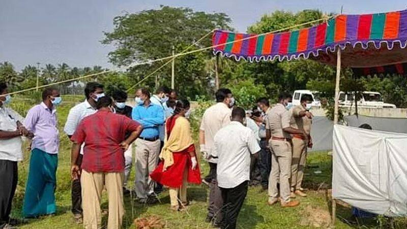 Days after burial girl head missing...Police investigation