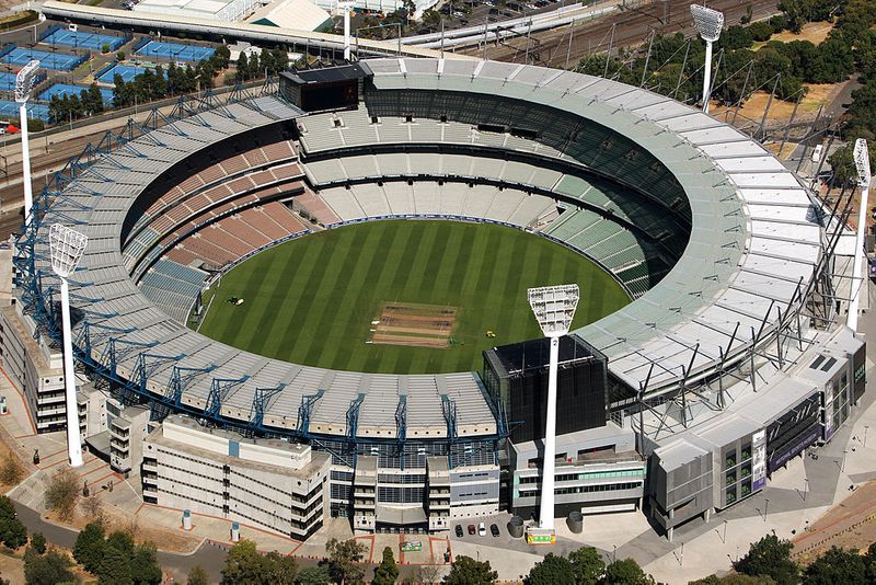 Michael Vaughan questions not using roof in Melbourne in rainy season