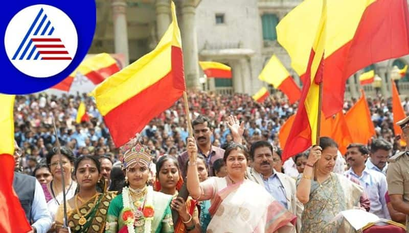 minister Shashikala Jolle participated  Koti Kanta Gayana at belagavi Suvarna Soudha gow