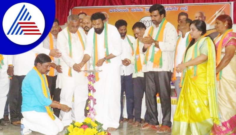 Valmiki community  is grateful to BJP for increasing reservation says sriramulu rav