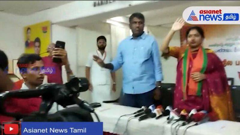 BJP members argue with journalists in Coimbatore during Gayathri Raghuram press conference