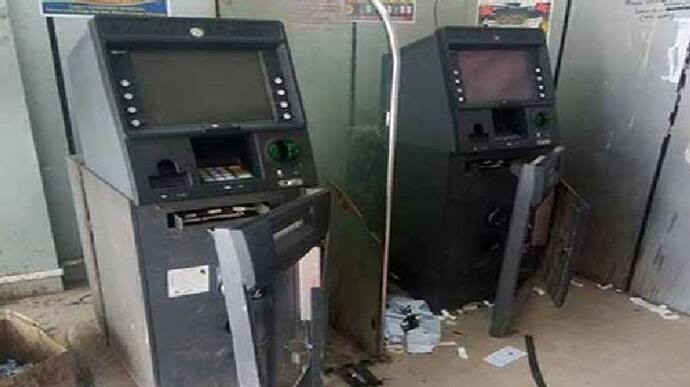 एक झटके में काट दिया नोटों से भरा ATM, लाखों रुपए जला दिए, लेकिन चाहकर भी साथ नहीं ले जा सके बदमाश