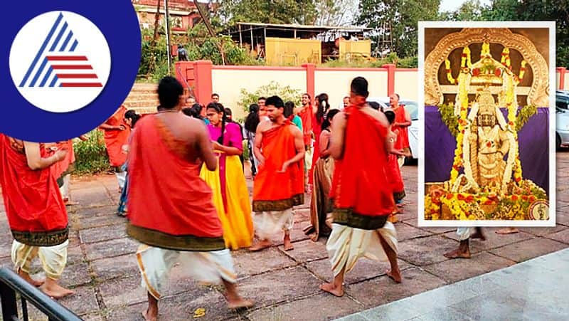 Tulasi Sankeerthane at Udupi Shri Krishna Mutt skr