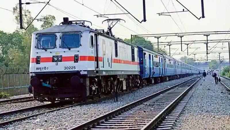 College student committed suicide by jumping in front of express train