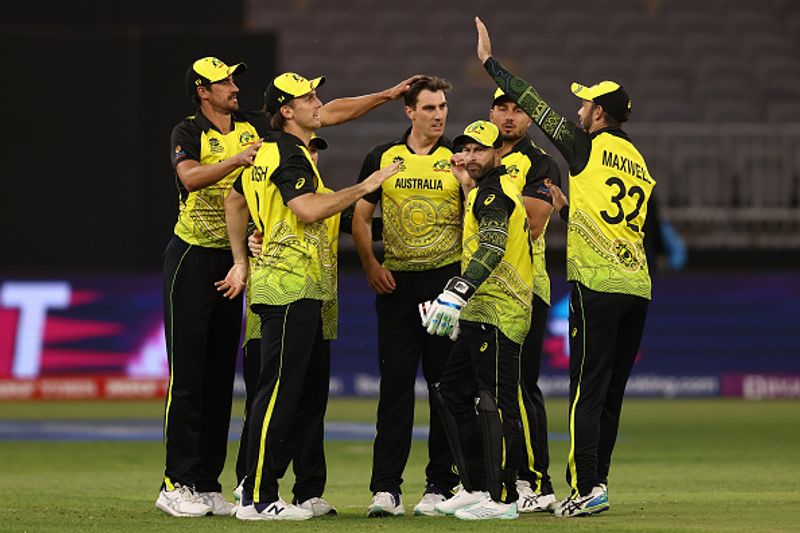 australia beat ireland by 42 runs in t20 world cup