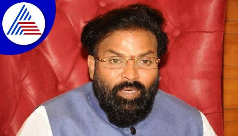 Special Article By Minister B Sriramulu Over Reservation gvd