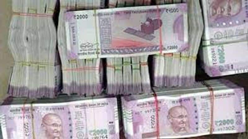  Rs 90 lakh seized from vehicle during checking at Toopranpet In Yadadri Bhuvanagiri district