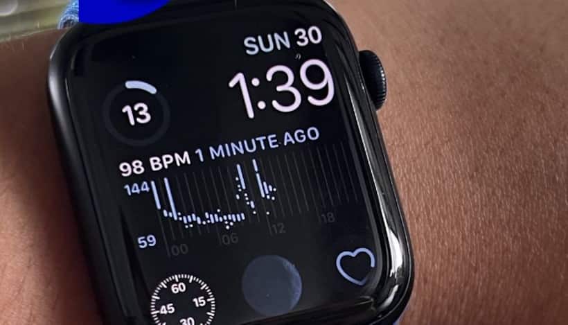 Apple Watch to the rescue! 29-year-old woman saved from fatal blood clot; Here's what happened