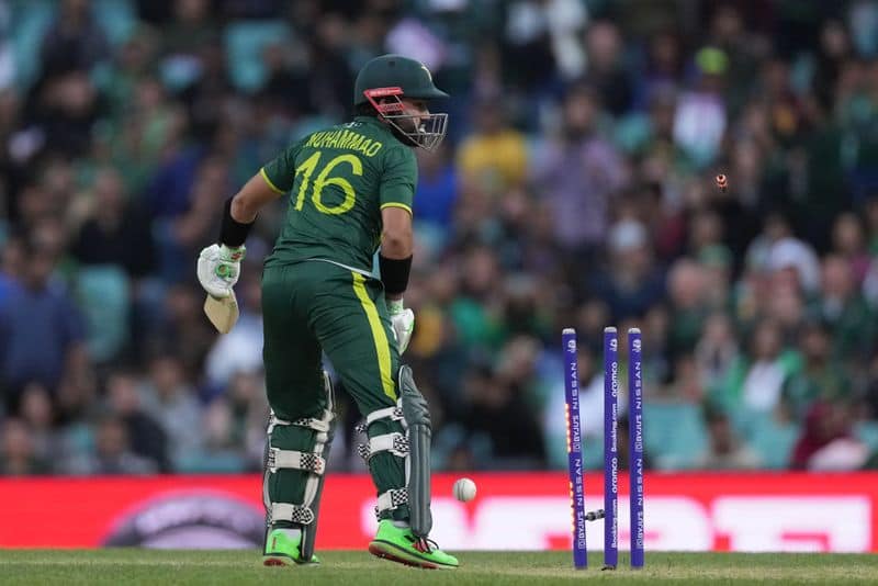 T20 World Cup Final:Pakistan begins well against England