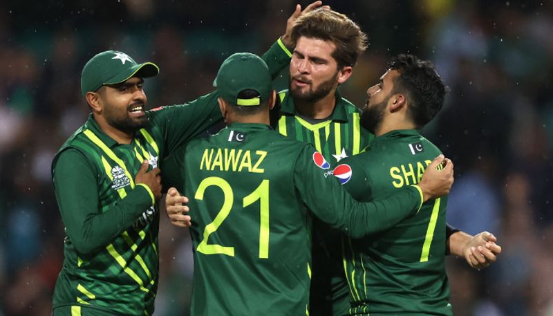 pakistan beat south africa by 33 runs by dls method in t20 world cup 