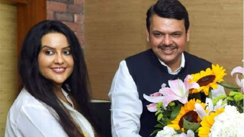 Amruta Fadnavis calls Narendra Modi the father of New India.