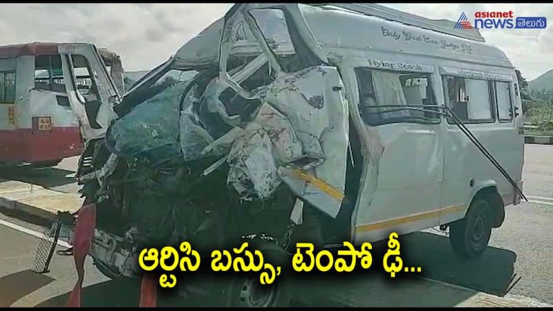 13 Injured in road accident at Tirupathi 