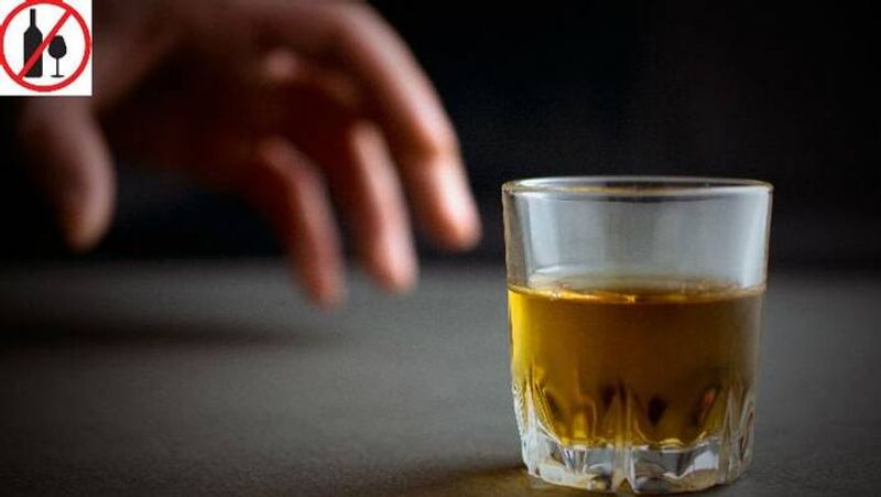 Son killed 65 year old mother for denied money for alcohol drink with father in Kerala ckm