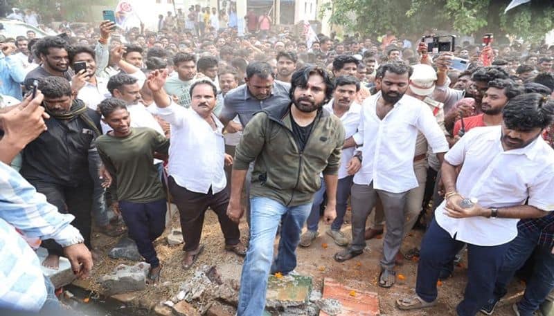 pawan kalyan visit to ippatam village