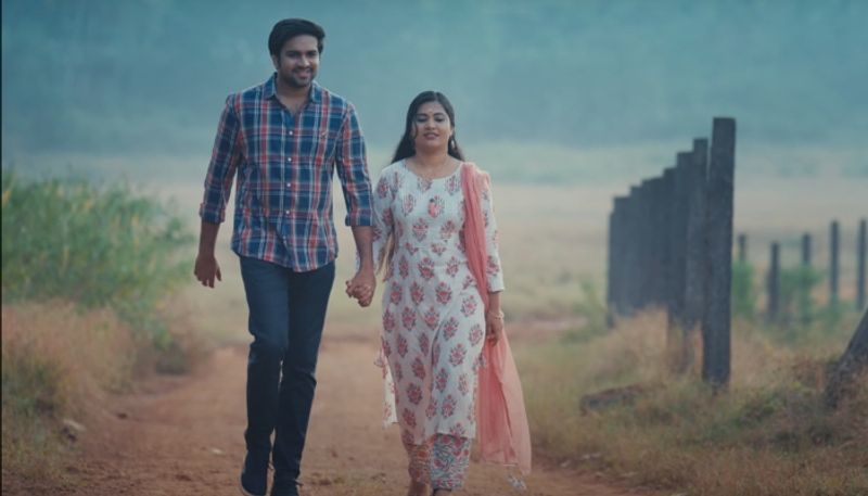 Vivaha Avahanam video song Niranj Maniyanpilla Raju Nithaarah