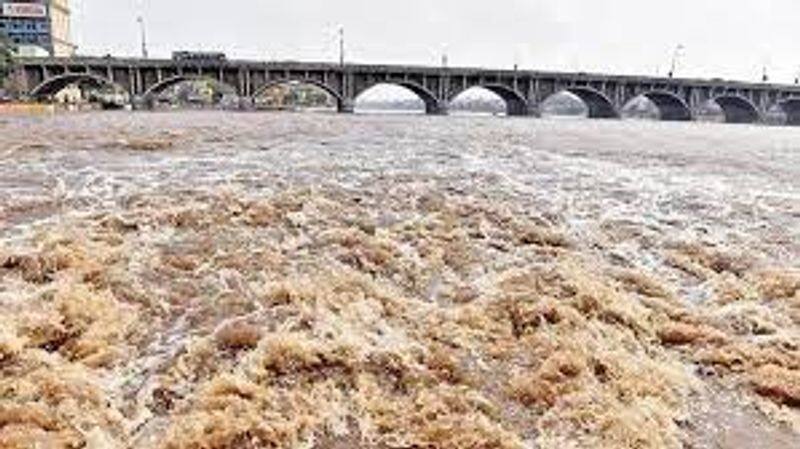 Northeast Monsoon 2022 Flood warning for people along the coast of Vaigai river