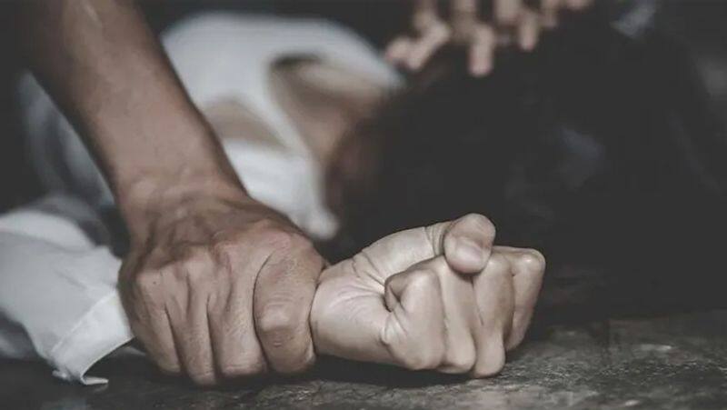 Woman raped & blackmailed in Ashoka Garden