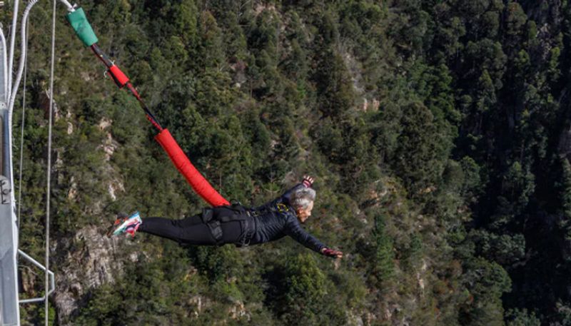 50 Year Old Woman Bungee Jumps 23 Times In 1 Hour