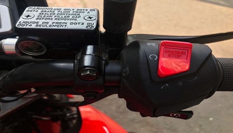 Use this special switch of bike wisely otherwise these disadvantages will happen