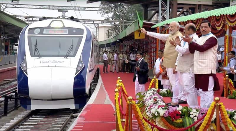 PM Modi flags off south India's first Vande Bharat Express and 'Bharat Gaurav Kashi Darshan' trains