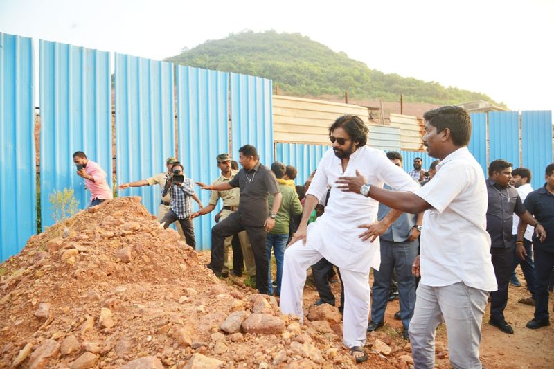 janasena chief pawan kalyan visits rishikonda in vizag