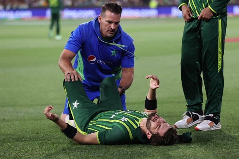 Team India fans doubts Shaheen Shah Afridi Injury in England vs Pakistan T20 World cup Final