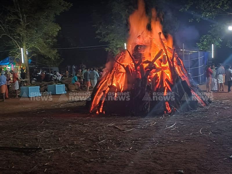 Story Of Theechamundi Theyyam Alias Vishnumoorthy Or Ottakkolam 