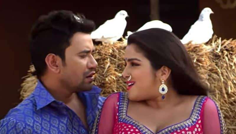 Amrapali Dubey Nirahua SEXY video Bhojpuri song Khatiya Se Khatiya shows off the duo's amazing chemistry RBA