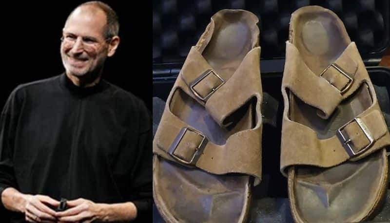 Apple co founder Late Steve jobs wore sandals sold out in auction In which cost You will buy 100 iPhone akb