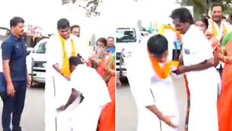 Tamilnadu BJP head Annamalai touch  youth foot in Erode... Viral photo