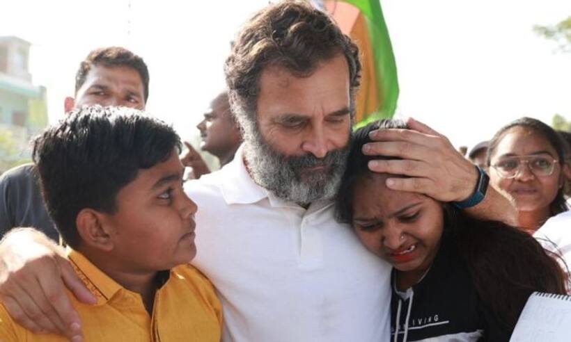 Now, Rahul Gandhi gets a pat on the back from CPM