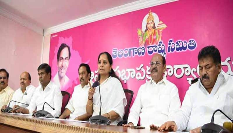 TRS  MLC  Kavitha  Warns  To  Nizambad  MP  Arvind 