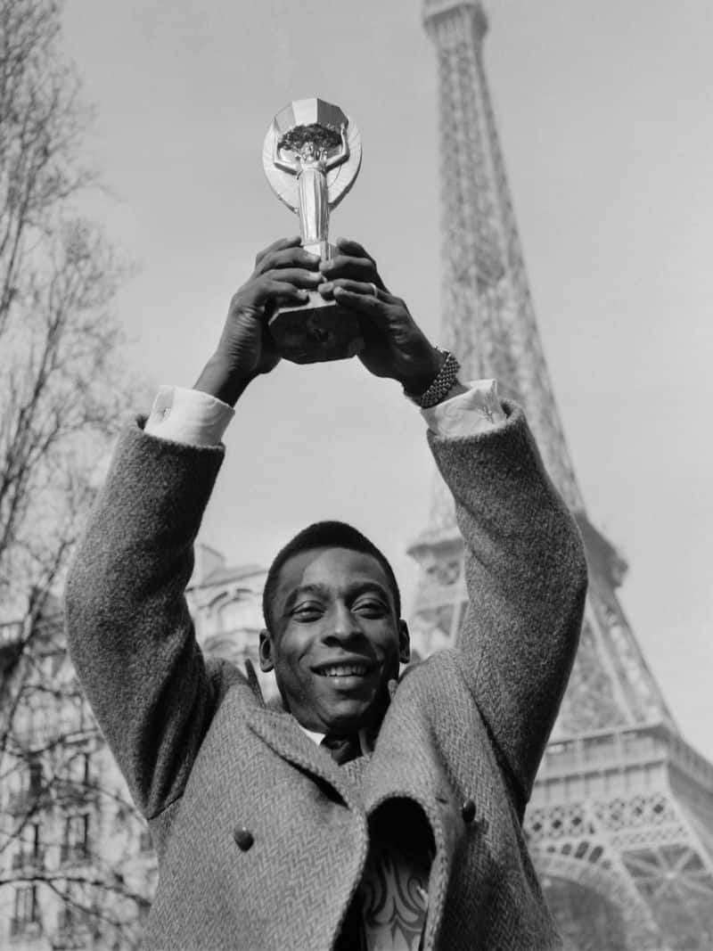 Brazil football legend Pele  dies aged 82 