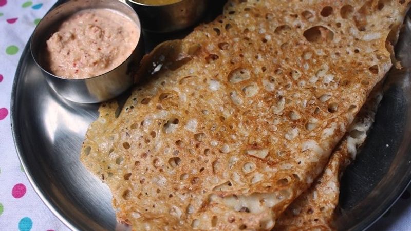 How to make Crispy Wheat Dosai in Tamil