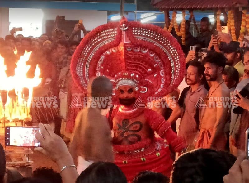 Story Of Vishakandan Theyyam And Kolachery Sree Chathampalli Vishakandan Temple