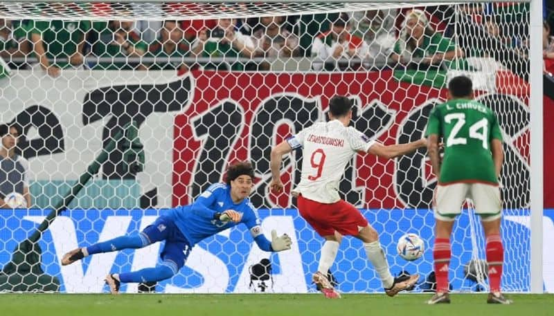 football Ochoa does it again! Meme fest after Mexico goalie saves Poland star Lewandowski's penalty in Qatar World Cup 2022 snt