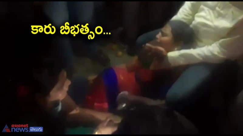 Two womens Injured in Car Accident at Vemulawada