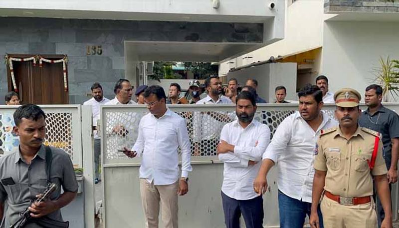 minister Malla Reddy Holds Protest in front of Narayana Hrudayalaya in Suraram in Hyderabad